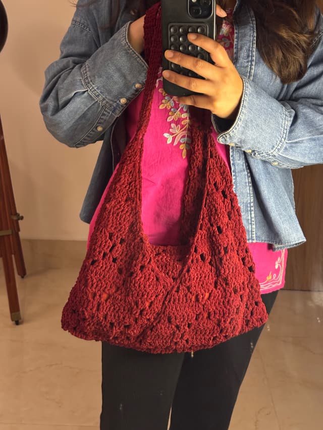 Maroon Tote bag